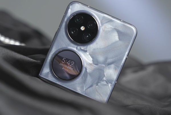 華爲Pocket 2體驗:全面升維 不做(zuò)小而美(měi)的(de)廢物(wù) 華爲Pocket 2體驗:全面升維 不做(zuò)小而美(měi)的(de)廢物(wù)